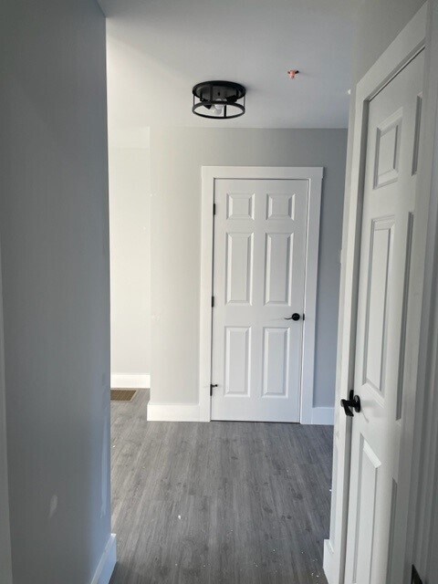 Building Photo - 32 Main St