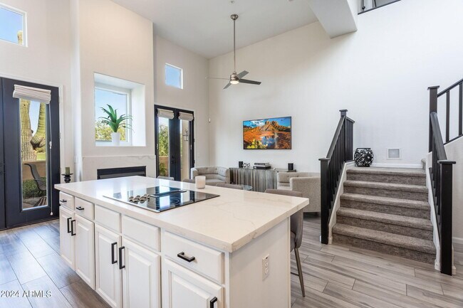 Building Photo - 28990 N White Feather Ln