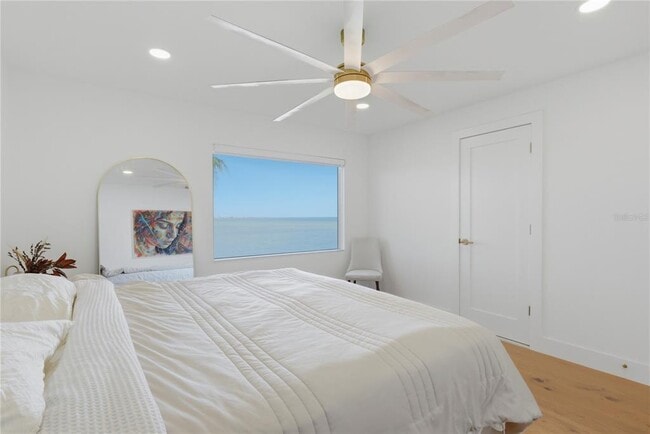 Building Photo - 377 22nd Ave SE