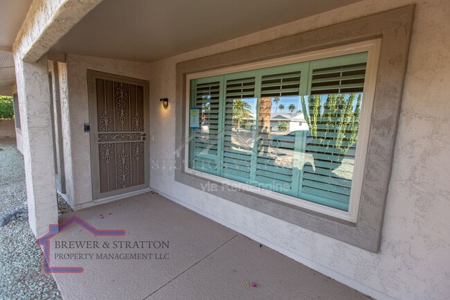 Building Photo - 18414 N 129th Ave