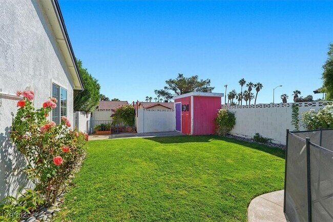 Building Photo - 6353 Whippoorwill Way