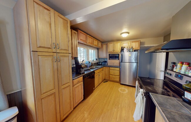 Building Photo - 808 Hutchins-808HUTCH