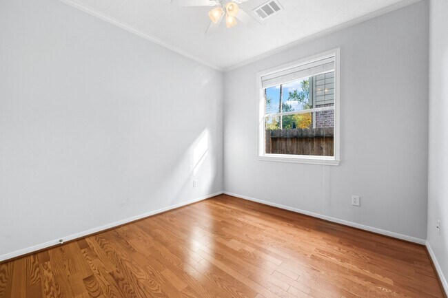 Building Photo - 20814 Lake Park Trail