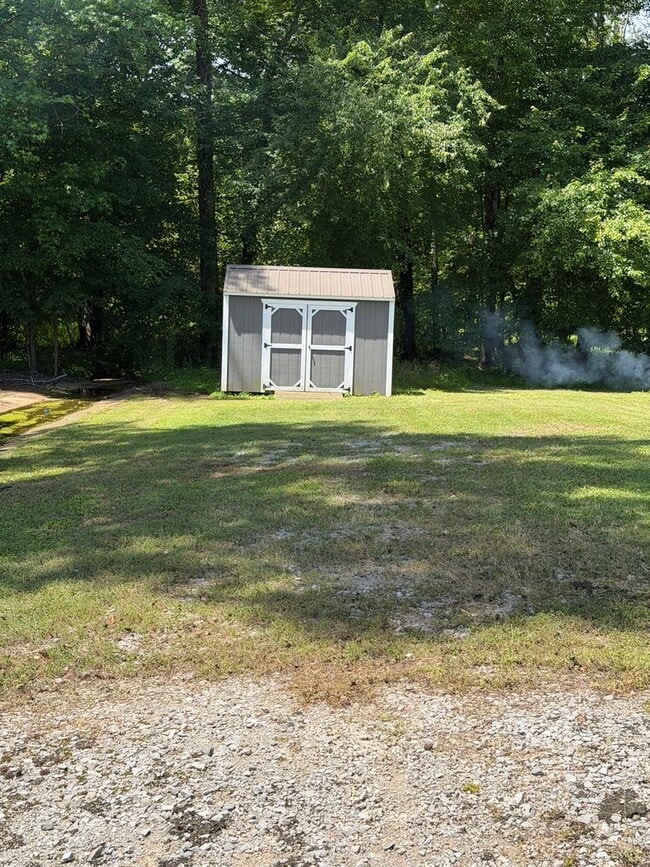 Building Photo - 141 Katina Rd