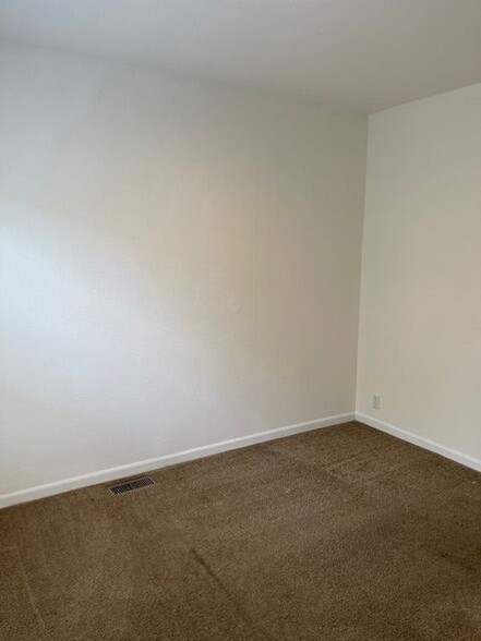 Building Photo - 3750 Santa Rosa Ave