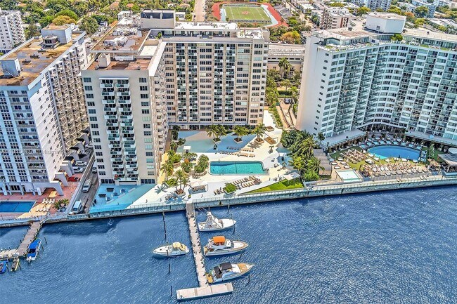 Building Photo - 1200 West Ave