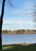 Building Photo - 41 Lakeview Pl