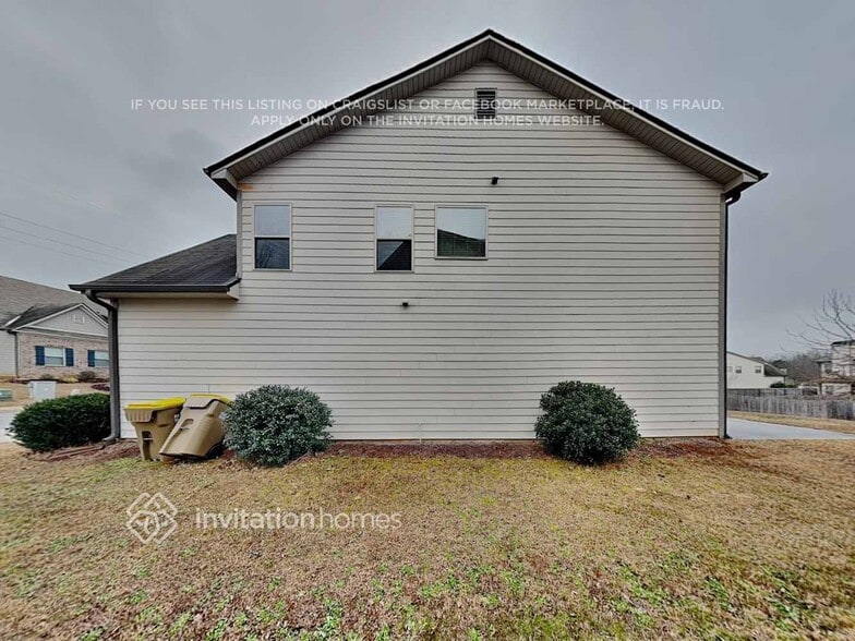 Building Photo - 415 Meadow Vista Ln