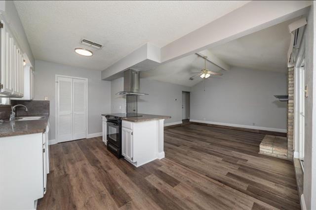 Building Photo - 7936 Berrybrook Dr