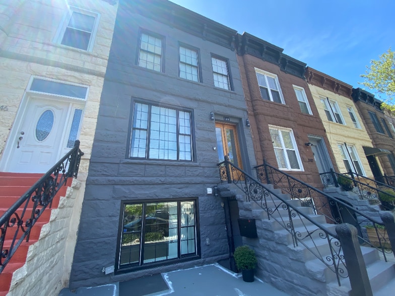 Primary Photo - 744 Decatur St