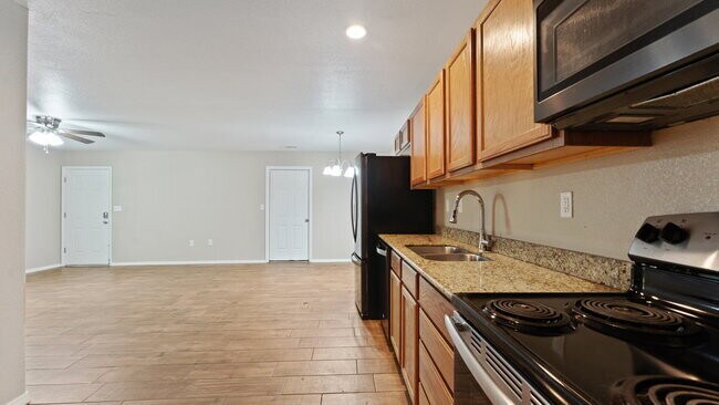 Building Photo - 307 Ewalt Ave