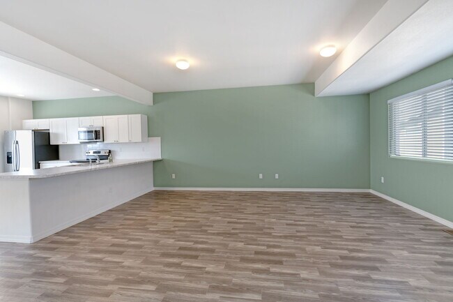 Building Photo - 897 Technology Ct