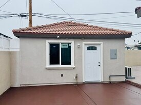 Building Photo - 8633 Sideview Dr
