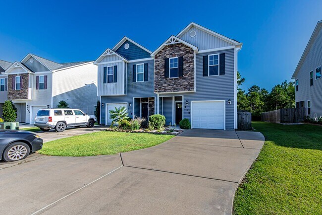 Building Photo - Townhome For Rent!