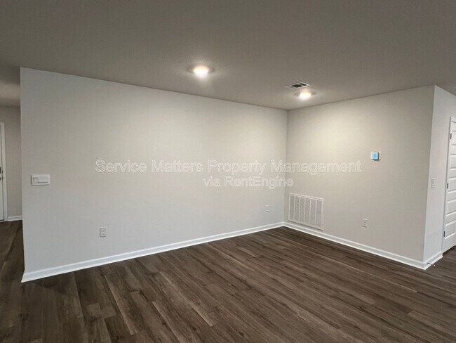 Building Photo - 8659 Tarsus Dr