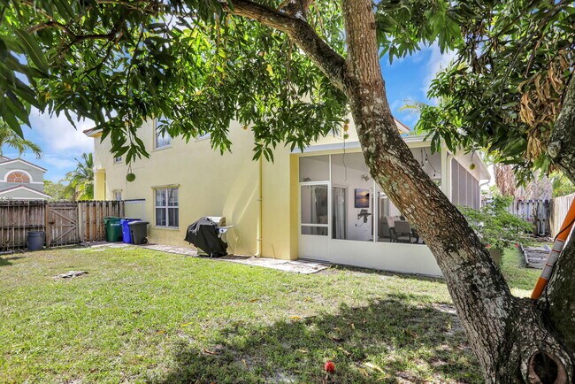 Building Photo - 3385 Seabreeze Ln