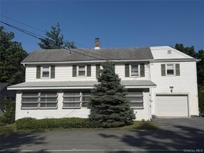Building Photo - 1390 Kings Hwy
