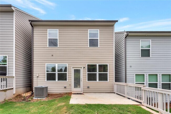 Building Photo - 208 Turner Ln