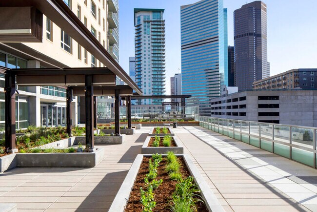 Building Photo - 2100 Welton St