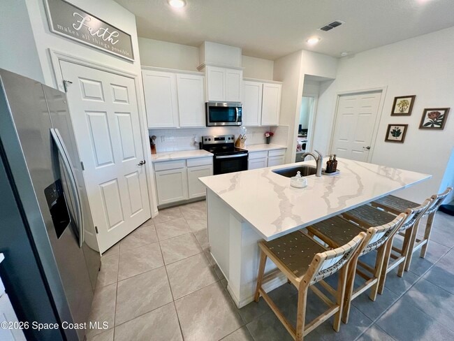 Building Photo - 1525 Criswell Ln SE