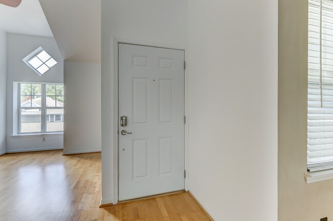 Building Photo - 501 Olmsted Park Pl