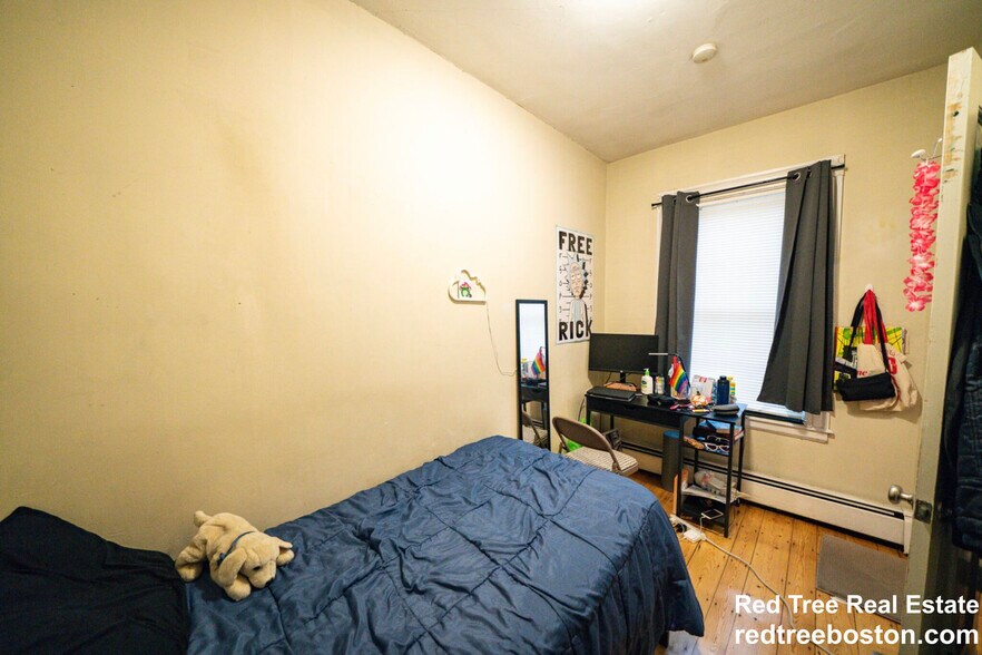 Building Photo - 135 Saint Alphonsus St