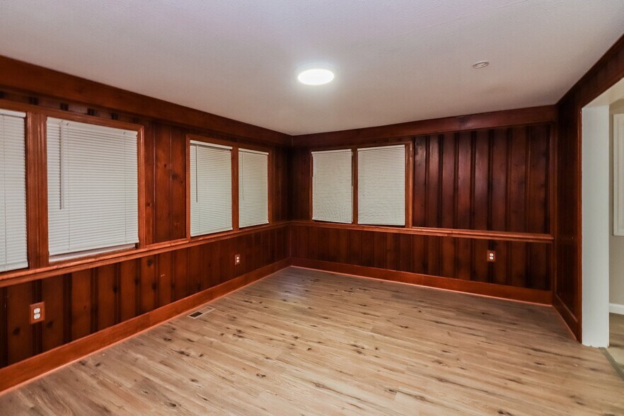 Building Photo - 5240 Byrams Ford Rd