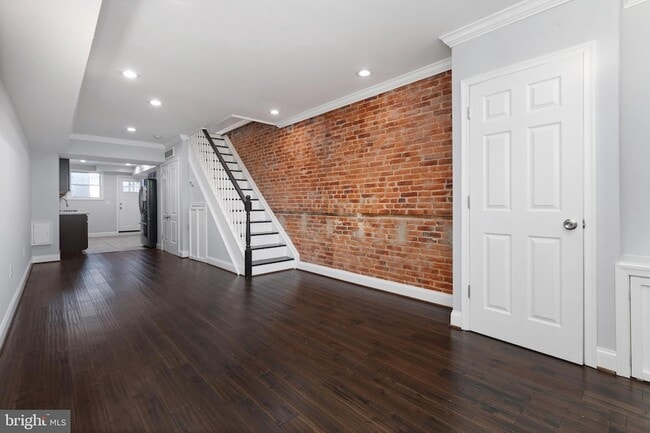 Building Photo - 3339 Paine St