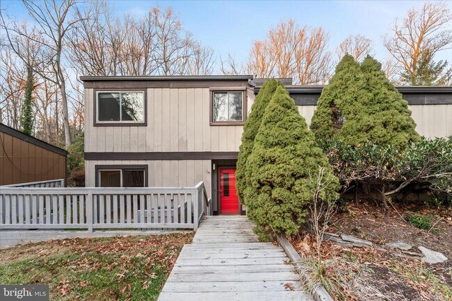 Building Photo - 2337 Glade Bank Way