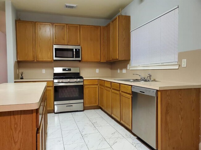 Building Photo - 5722 Sonoma Ridge