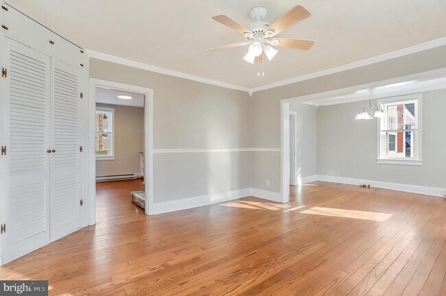 Building Photo - 8964 Anthony Hwy