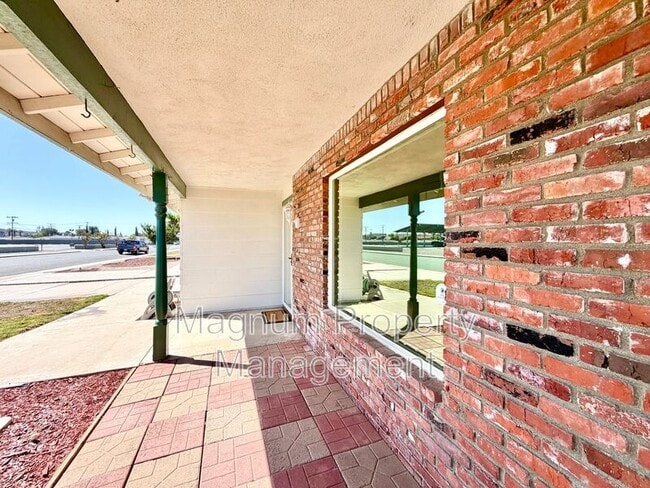 Building Photo - 27961 Winged Foot Dr