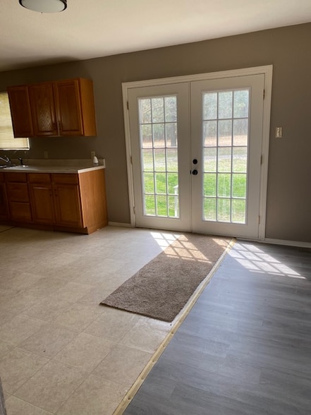 Building Photo - 3012 U of A Way