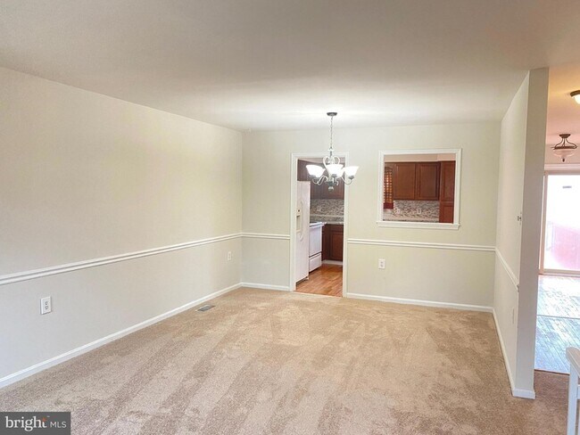 Building Photo - 12116 Stallion Ct