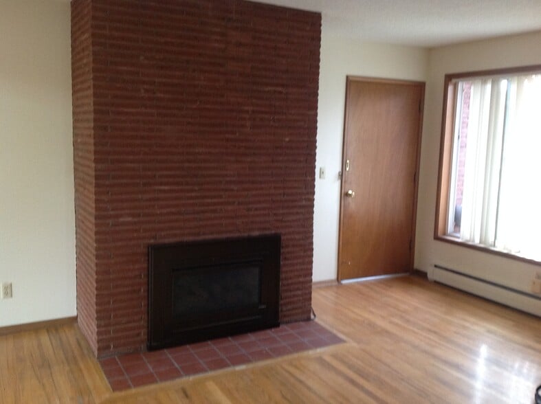 2 Bedroom: Living Room - Edie Court