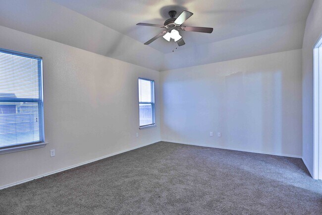 Building Photo - 4 bedroom beauty in Goodnight Ranch!