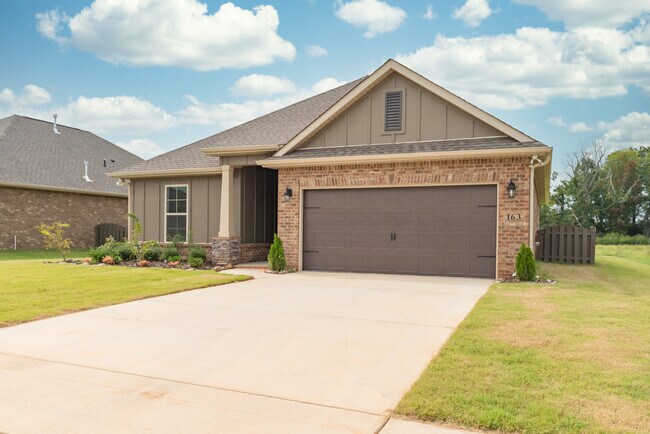 Primary Photo - 163 Bowdock Dr.