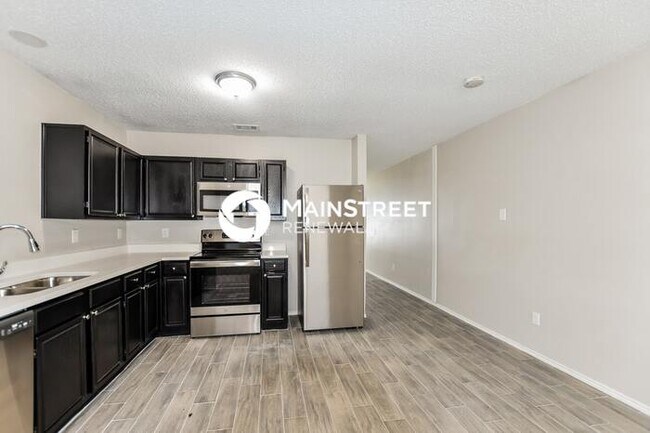 Building Photo - 3 Bedroom Pet-Friendly Home in Balch Springs, TX with Main Street Renewal