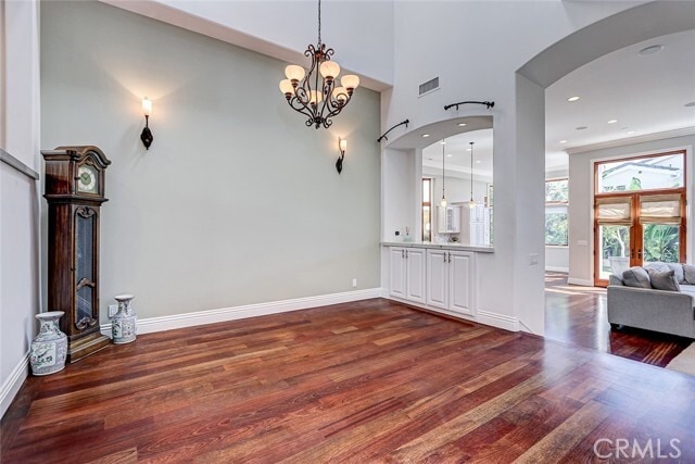 Building Photo - 3404 N Poinsettia Ave