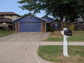 Building Photo - 14304 S Brent Dr