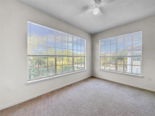 Building Photo - 13025 Mulberry Park Dr