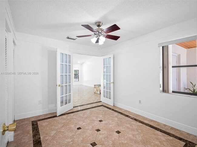 Building Photo - 15531 SW 54th Terrace