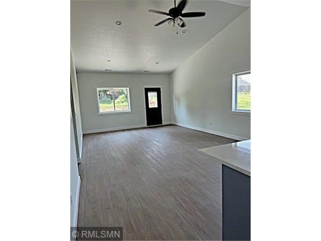 Building Photo - 1226-1228 Wisteria Ln