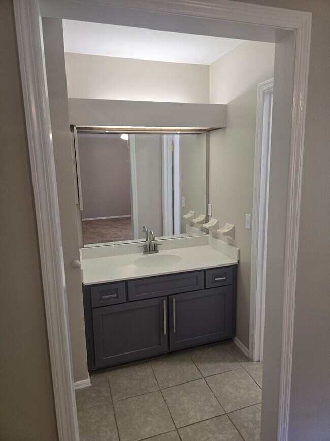 Building Photo - 1574 Three Lanterns Ln