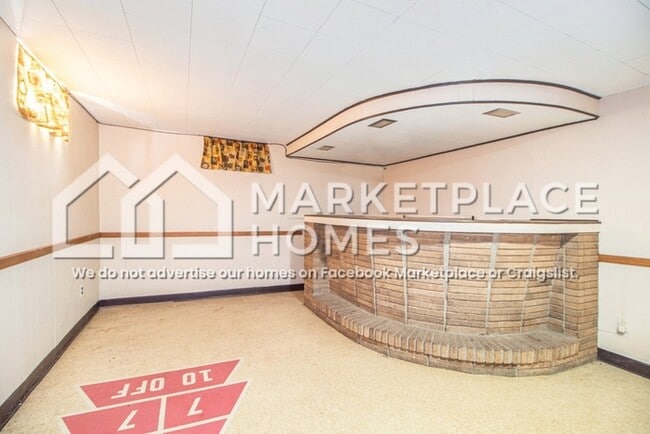 Building Photo - 271 Gilman St