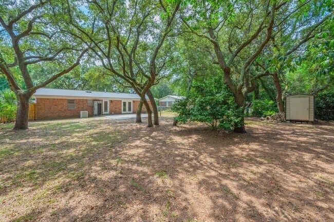 Building Photo - 30 Woodham Ave