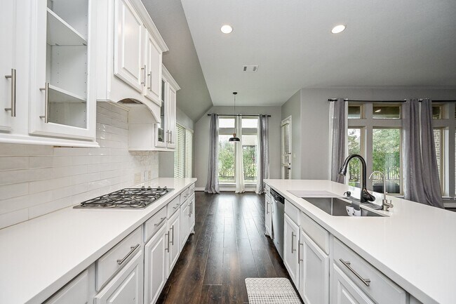 Building Photo - 11230 Dunstan Hill Dr