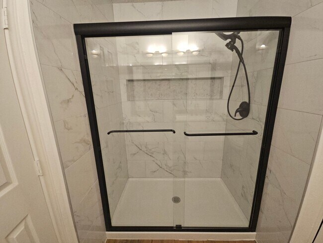 Building Photo - Nice Home in Mansfield ISD