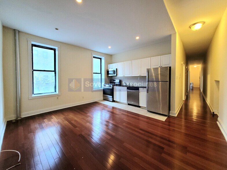 Primary Photo - 255 Fort Washington Ave