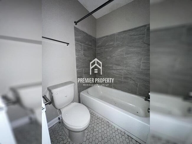 Building Photo - 2188 Longlane Dr